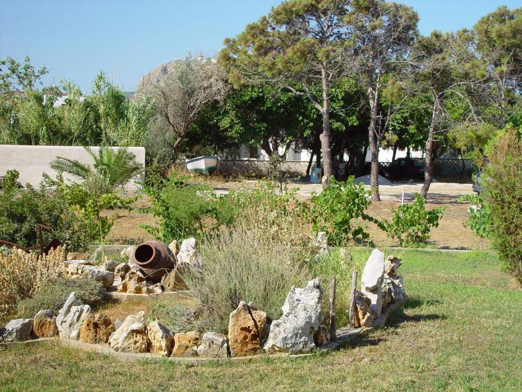 Hotel Angela Skyros Exterior foto